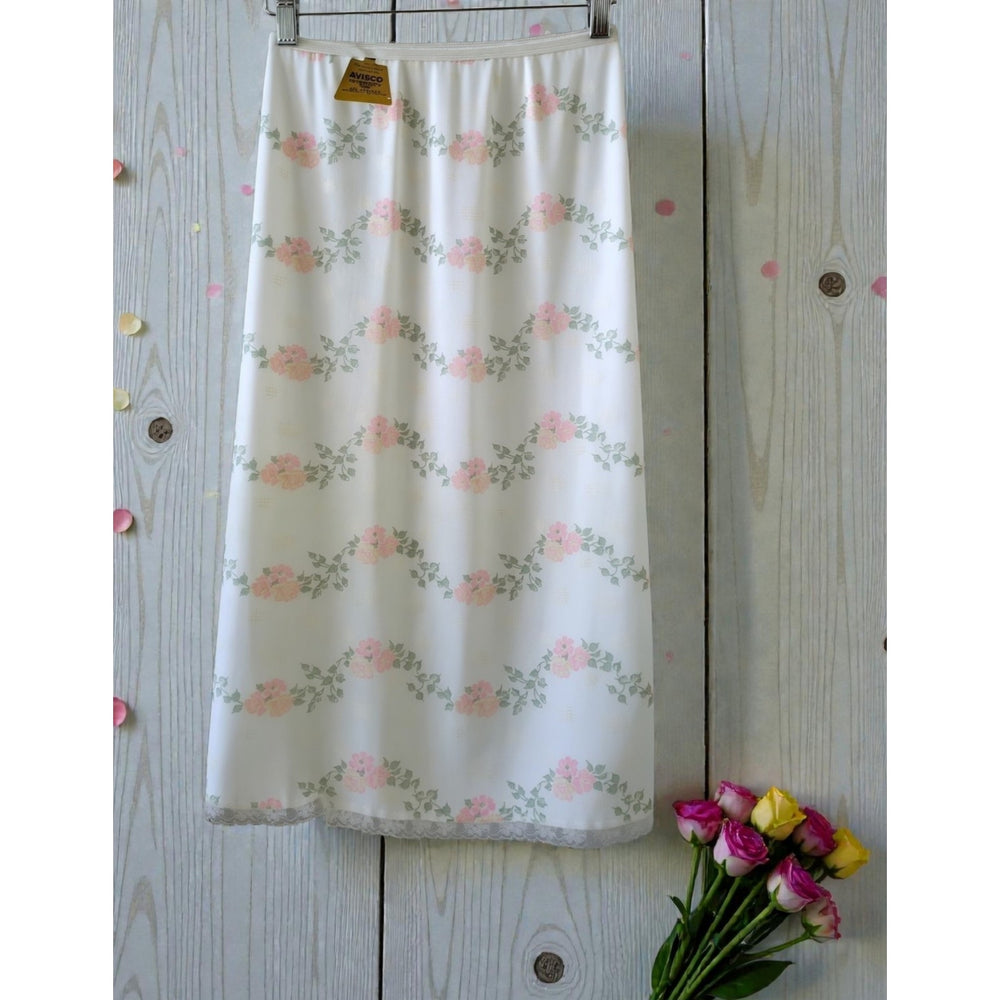 VINTAGE *NEW* 1960's Women's White Lined Slip Skirt with Flowers Size S