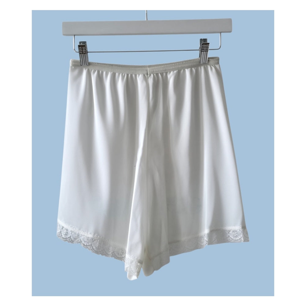 VINTAGE *NEW* 1960's Plymouth Women's White w/Blue Flowers Bloomers Panties Sz S