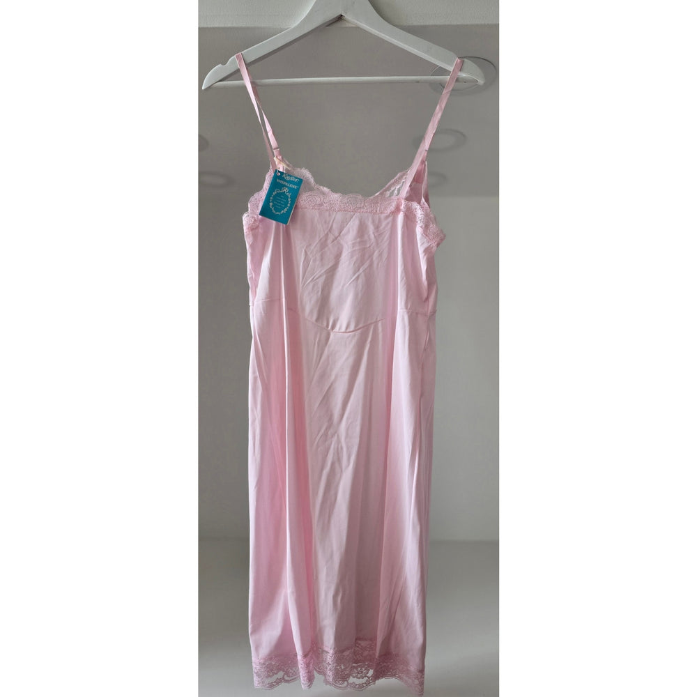 VINTAGE *NEW* 1960's Kayser Light Pink Slip 100% Nylon Size 34