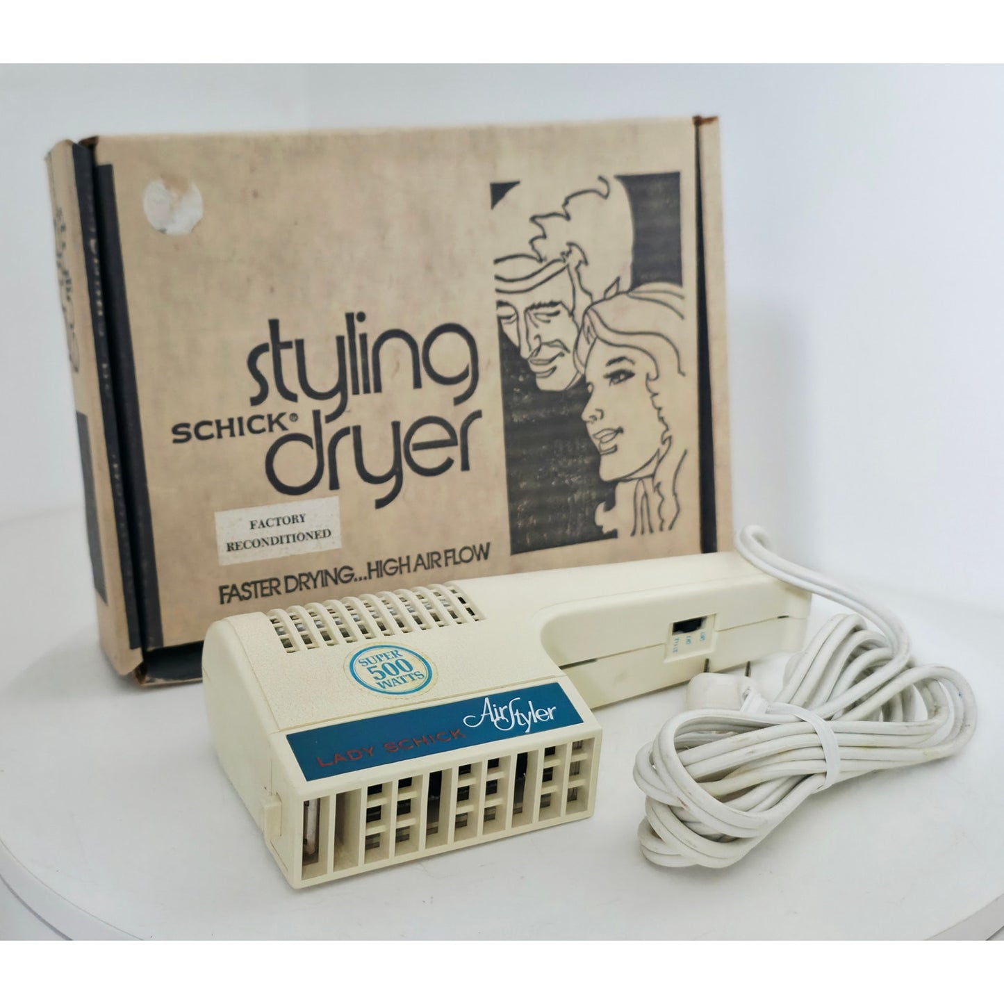 VINTAGE *PRISTINE* 1970's Lady Schick 500W Air Styler  Hair Dryer - White
