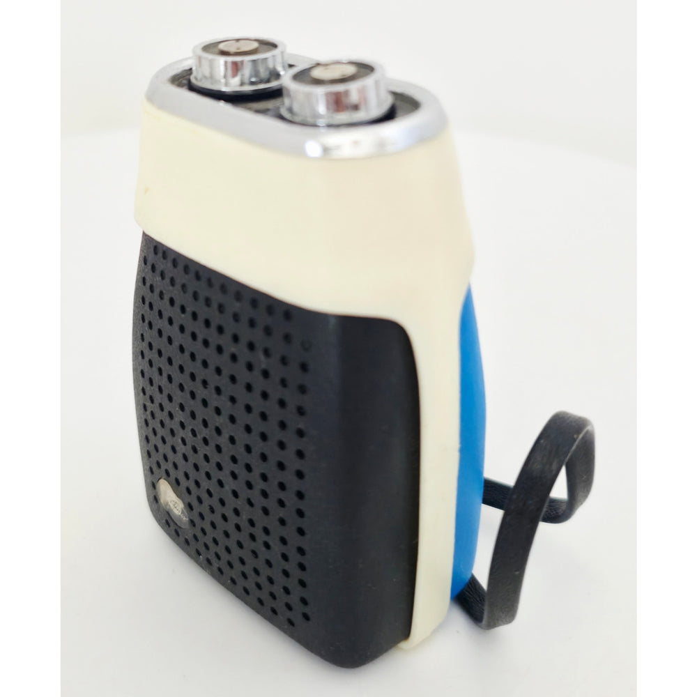 VINTAGE *NEW* 1960's Sakura FS-19 Blue/Black Solid State Micro Transistor Radio