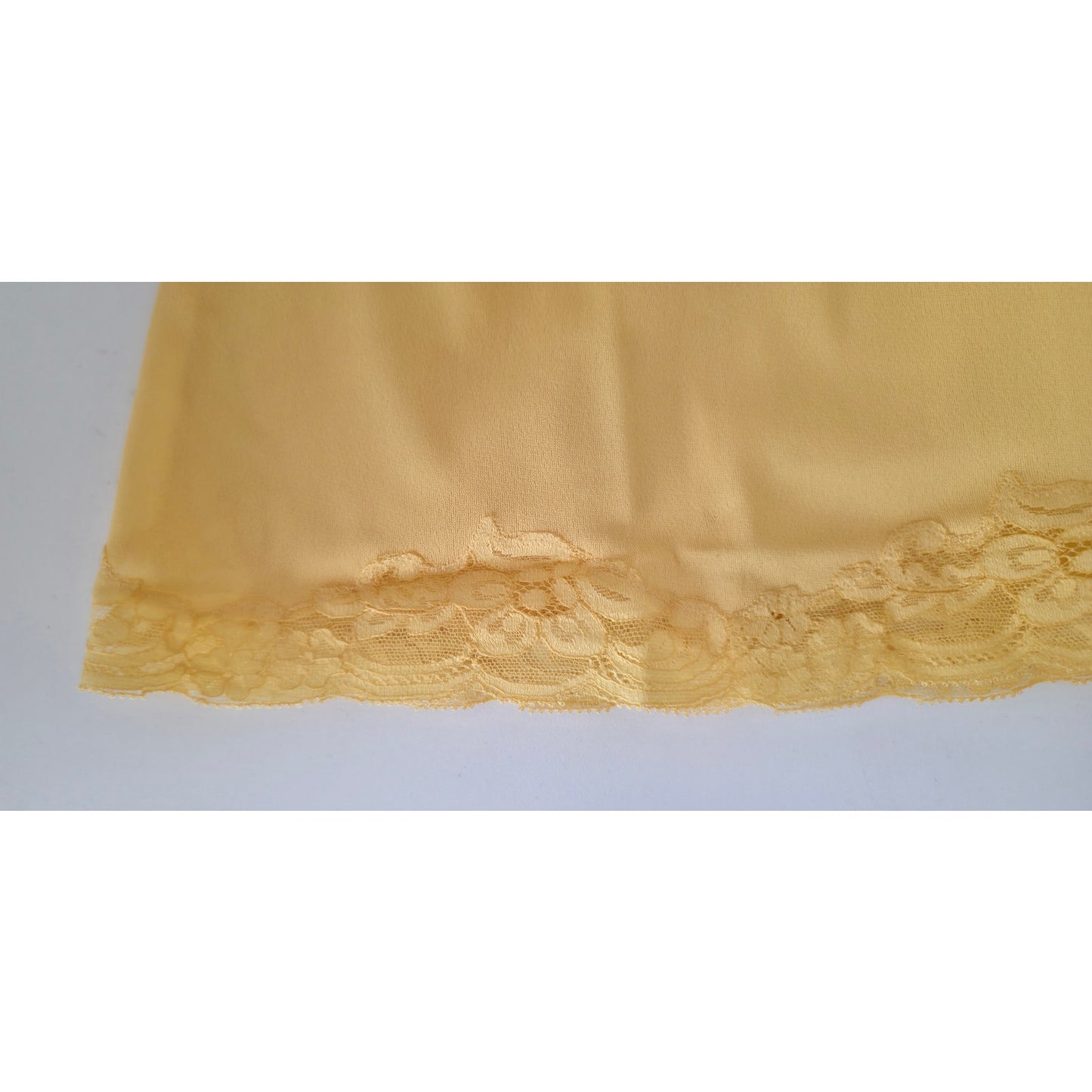 VINTAGE *NEW* 1960's Kayser Women's Yellow w/Lace Chemise | Slip | Top Size 30