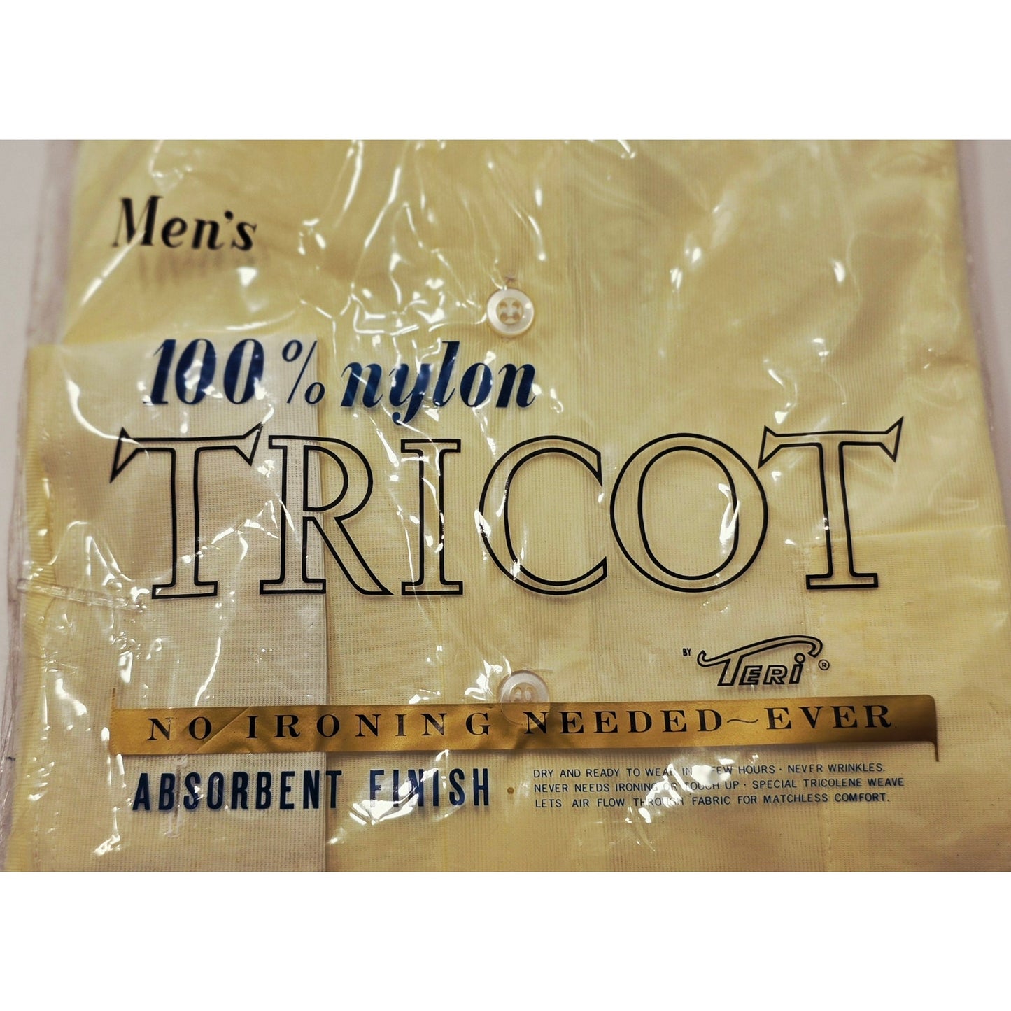 VINTAGE *NEW* 1960's Teri Men's Yellow Neva Iron Shirt 100% Nylon Sz 15 3/4-33