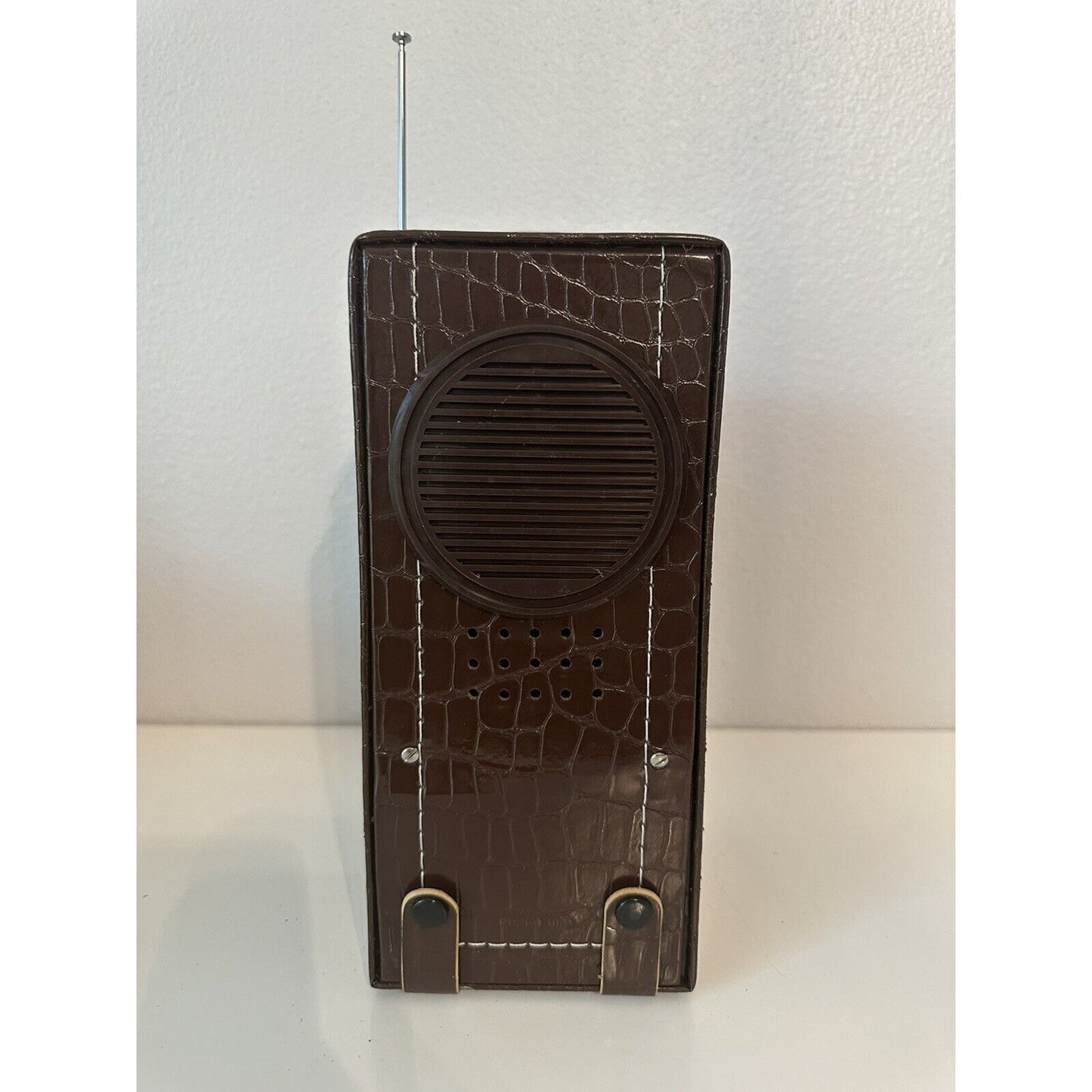 VINTAGE *NEW* 1960's Petrasonic Zoom Radio AM/FM Camera-like Brown Radio