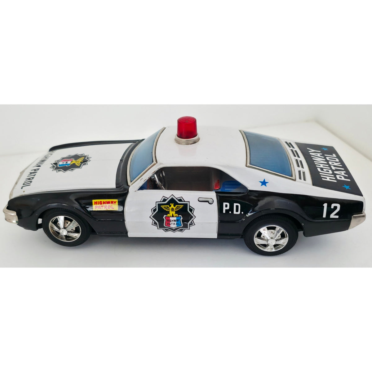 VINTAGE *PRISTINE* 1970's Highway Patrol P.D. 12 Police Battery Operated Toy Car