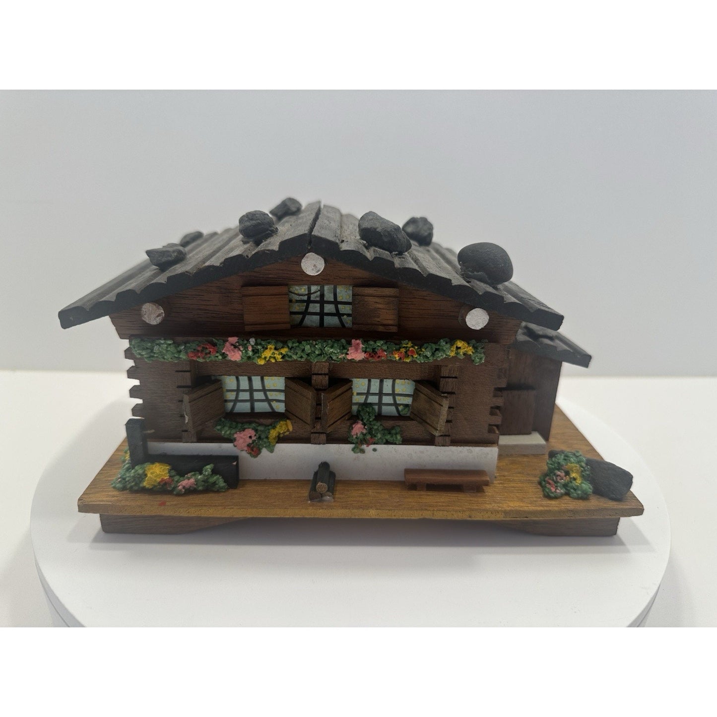 VINTAGE 1950's Swiss Chalet Wooden Music Box "Raindrops Keep Falling On My Head"