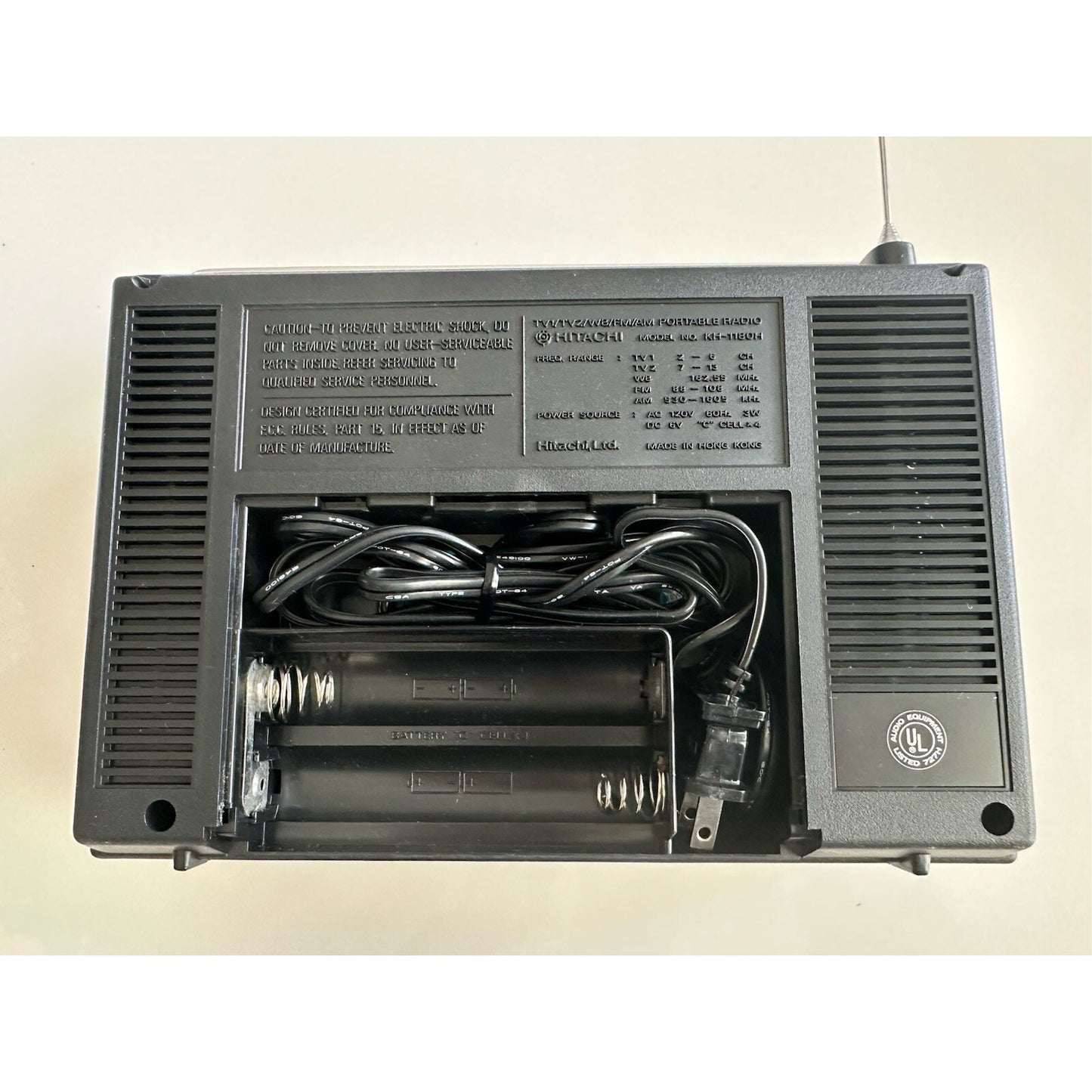VINTAGE *NEW* 1980's Hitachi KH-1180H AM/FM TV1TV2 3-Band Portable Radio