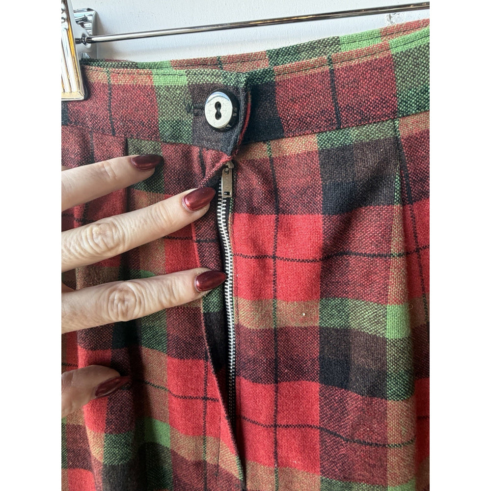 VINTAGE *NEW* 1960's Italian Red/Green Plaid Wool Mid Skirt