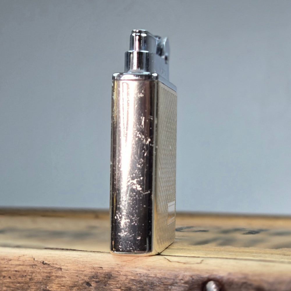 VINTAGE *NEW* 1950's Lador Silver Textured Lighter Japan