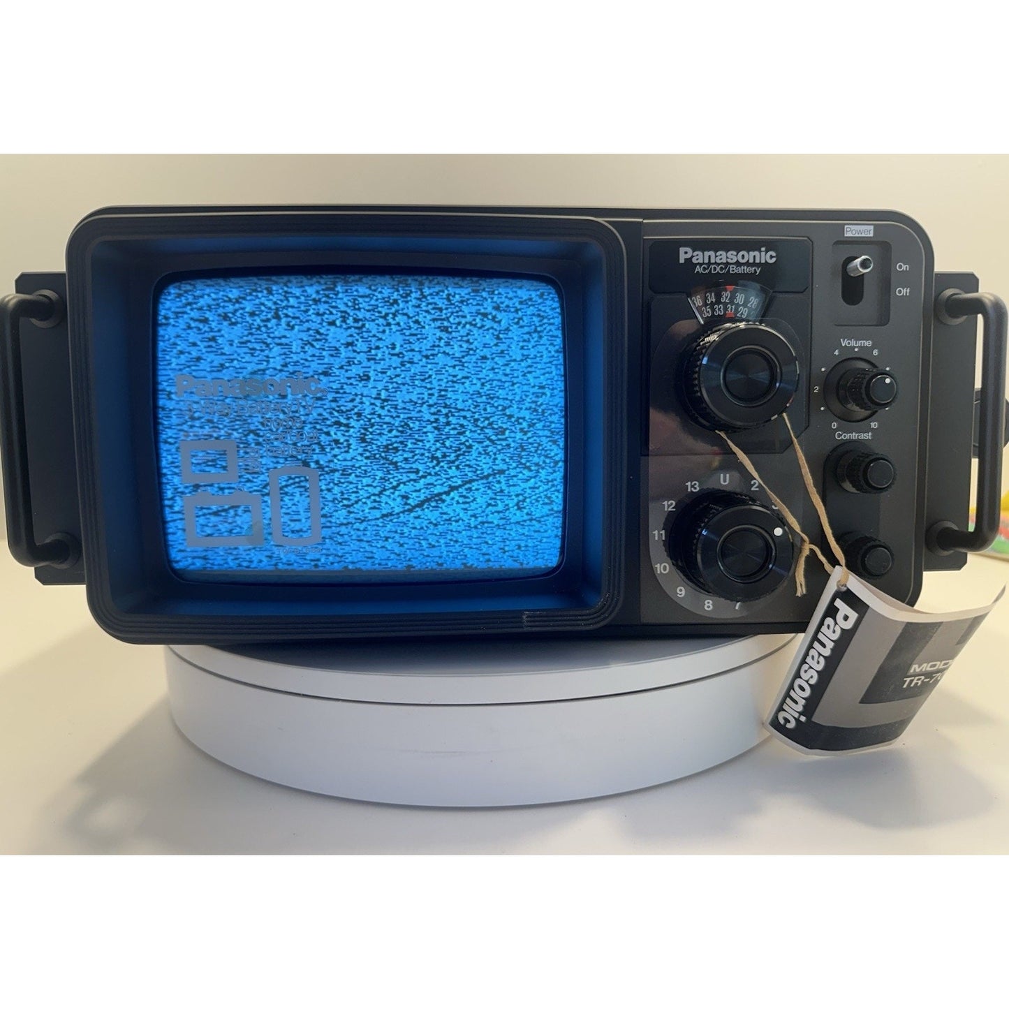 VINTAGE *NEW* 1978 Panasonic TR-707 Portable Solid State VHF/UHF Television