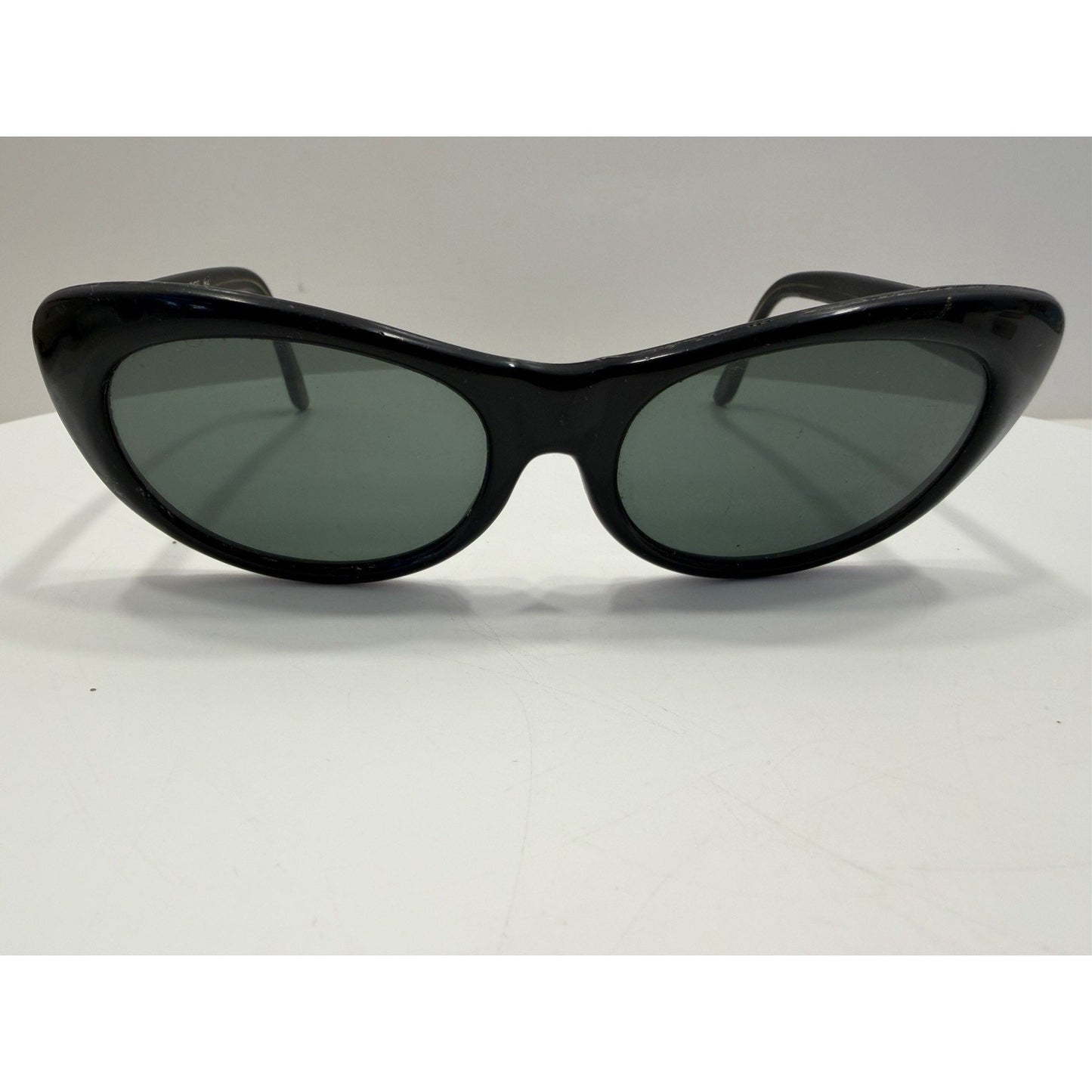 VINTAGE *NEW* 1970's Glam Unisex Sunglasses Black Oval Frame FRANCE