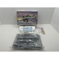 VINTAGE HASEGAWA Messerschmitt Me262A-1a "JV44 Galland" 08123 Model Plane Kit