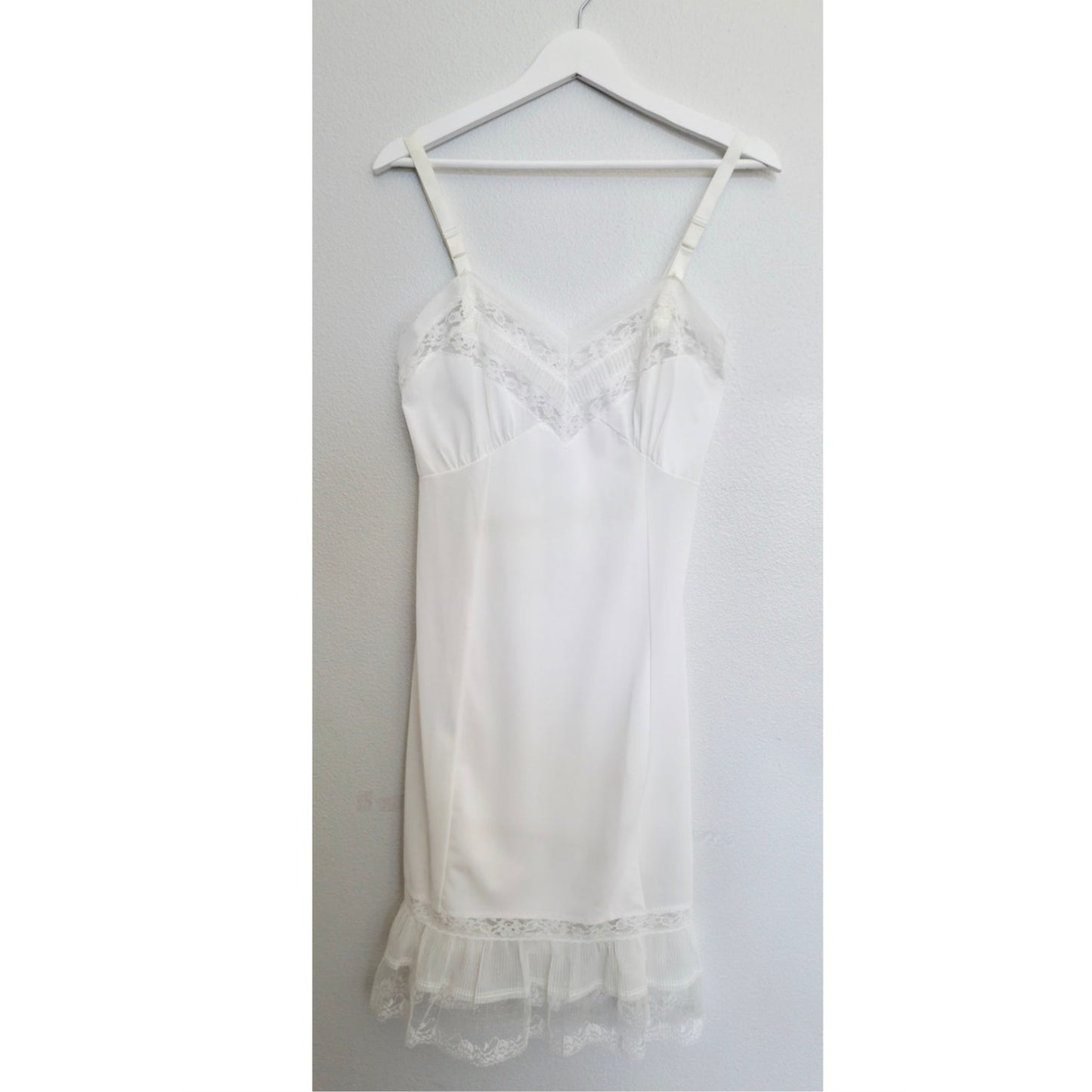 VINTAGE *NEW* 1960's Myra Joy Women's White Lace Trim Slip Dress Size 34 USA