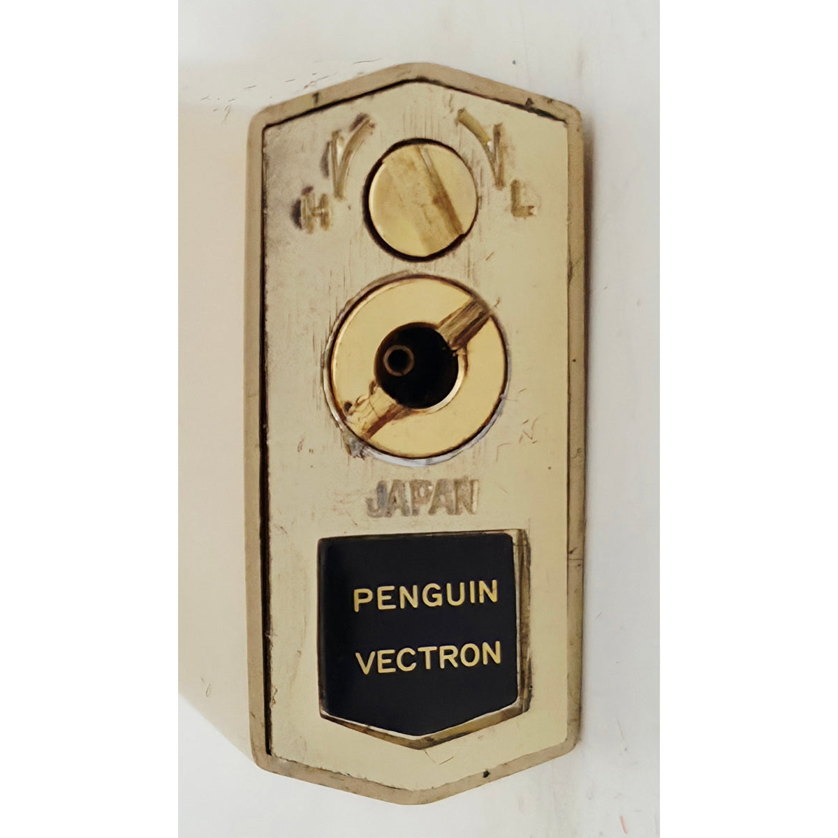 VINTAGE *NEW* 1960's Penguin Vectron Gold Electric Lighter Japan