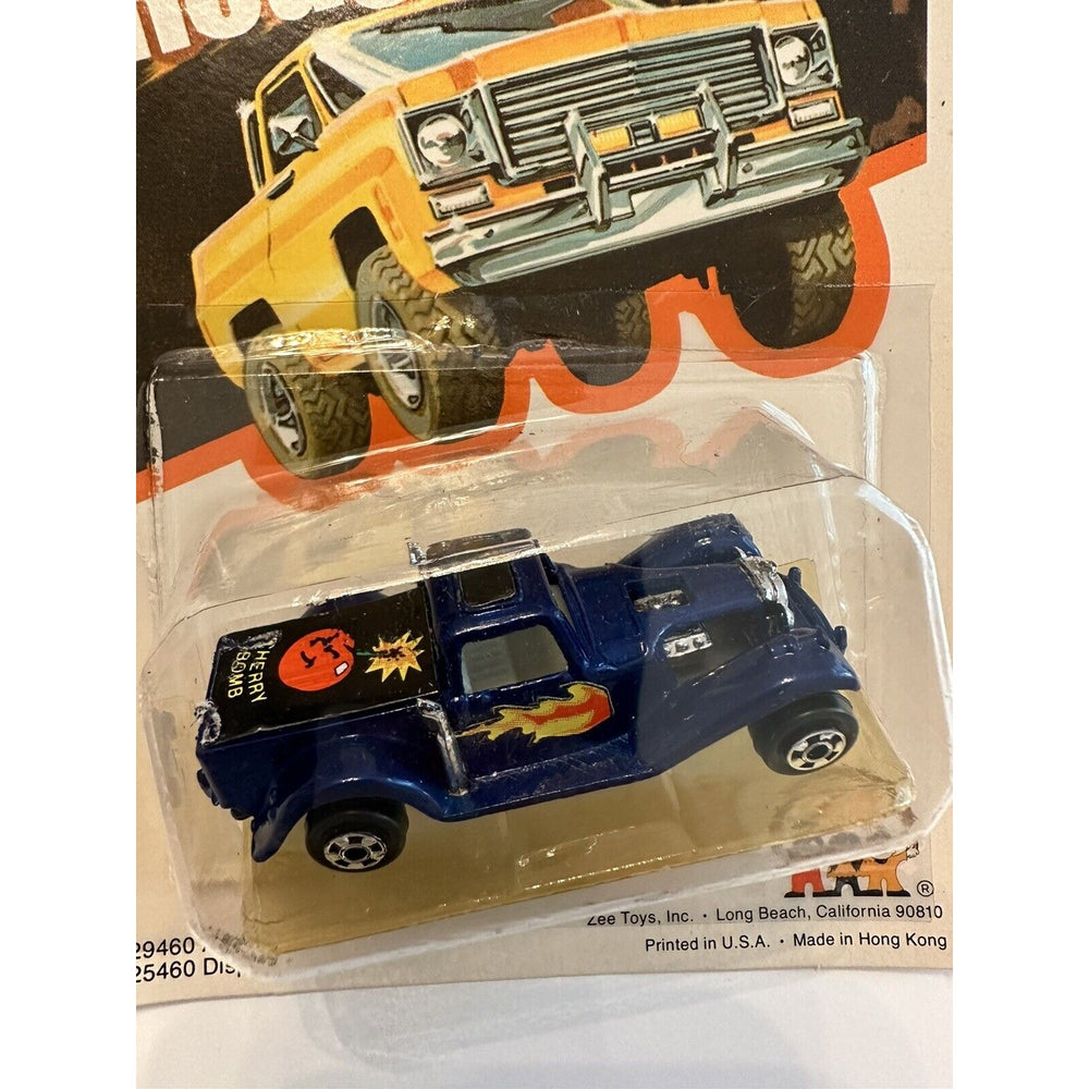 VINTAGE *NEW* Rough Riders Die Cast Metal Scale Model Ford Pickup - Blue