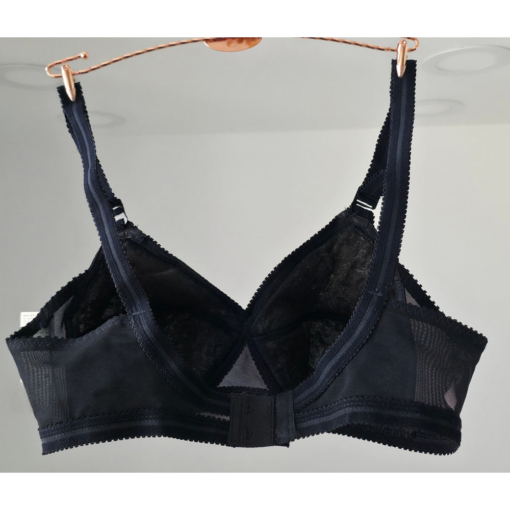 VINTAGE *NEW* 1960's Carnival Women's Black Lace Bullet Bra Size 36 B