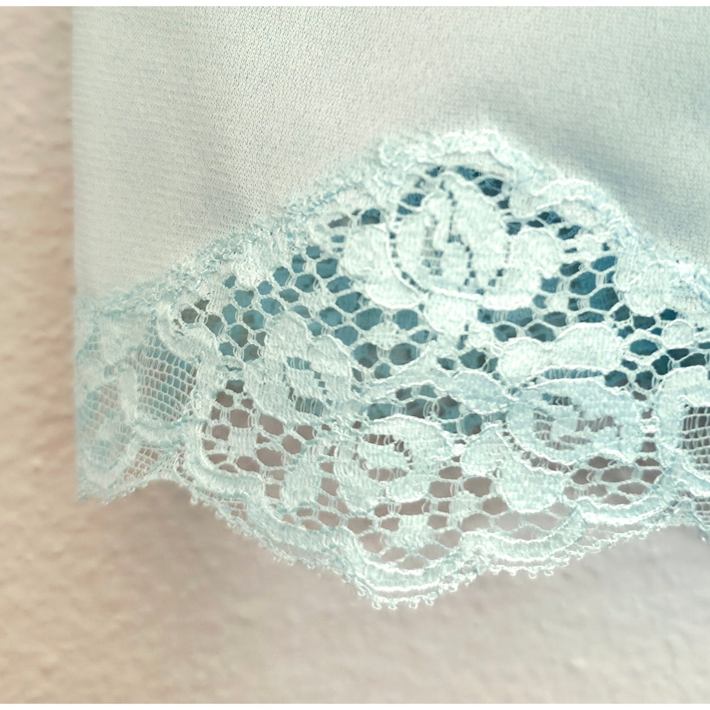 VINTAGE *NEW* 1960's Kayser Women's Light Blue with Lace Trim Slip Dress Size 34