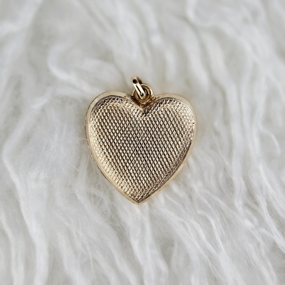 VINTAGE *NEW* 1950's Gold-Toned Heart Shaped Locket 1"
