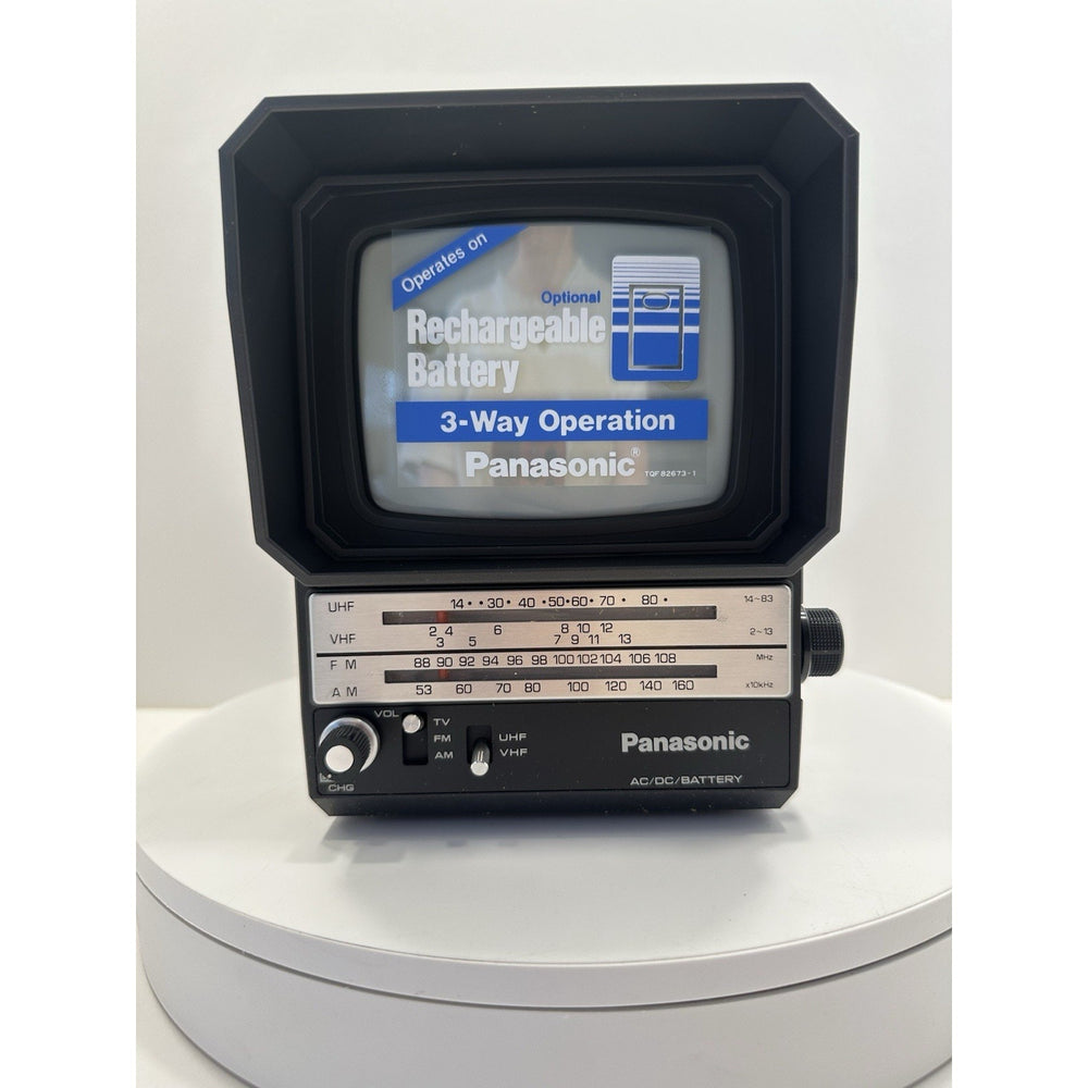 VINTAGE *NEW* 1981 Panasonic TR-5041P Portable TV Radio AM/FM Japan