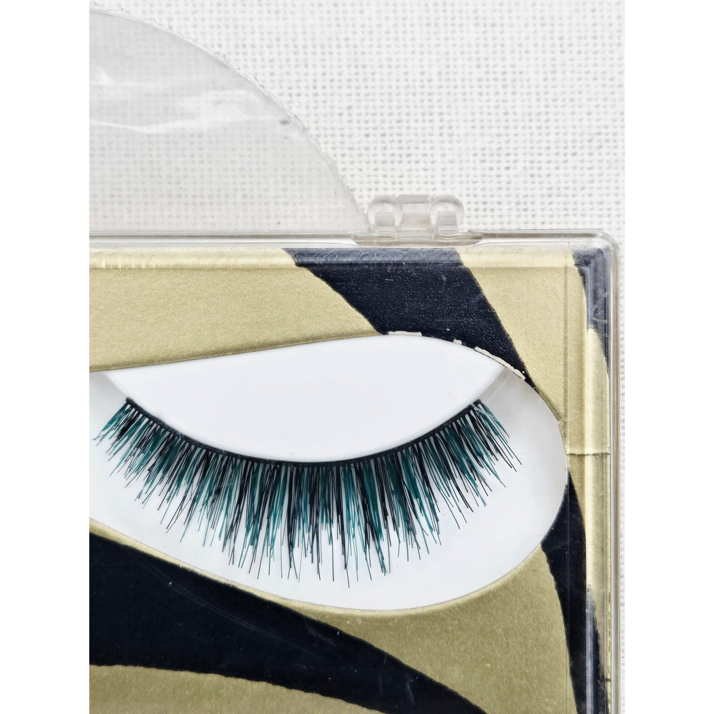 VINTAGE *NEW* 1960s Jija Green Glow 100% Human Hair Curved Eye Lashes
