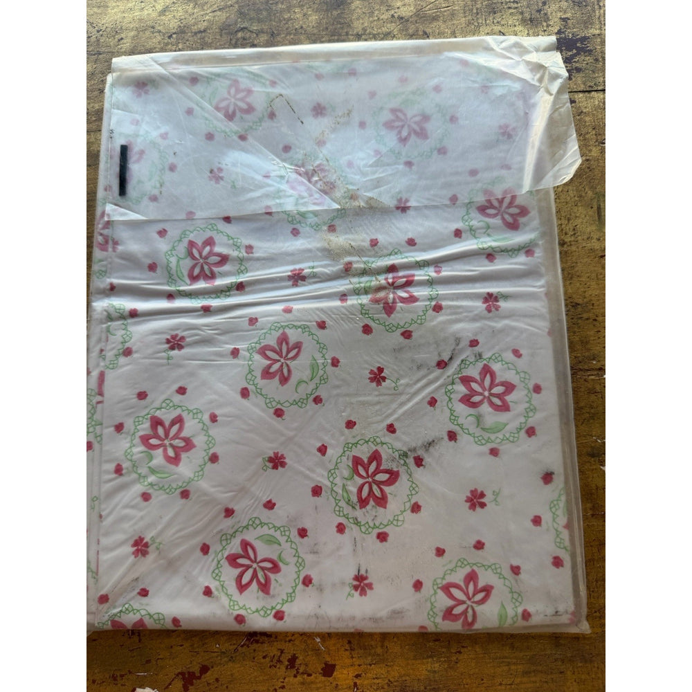 VINTAGE *NEW* 1960's Heavyweight Plastic 52" X 52" Tablecloth USA
