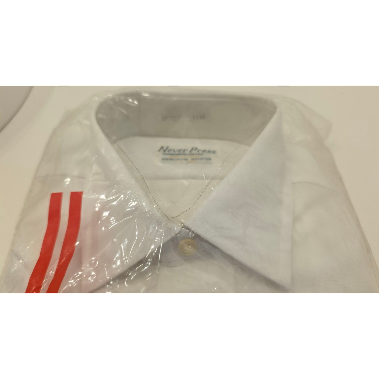 VINTAGE *NEW* 1960's Men's White Collared Shirt Poly/Cotton Blend No Iron Size 14 1/2