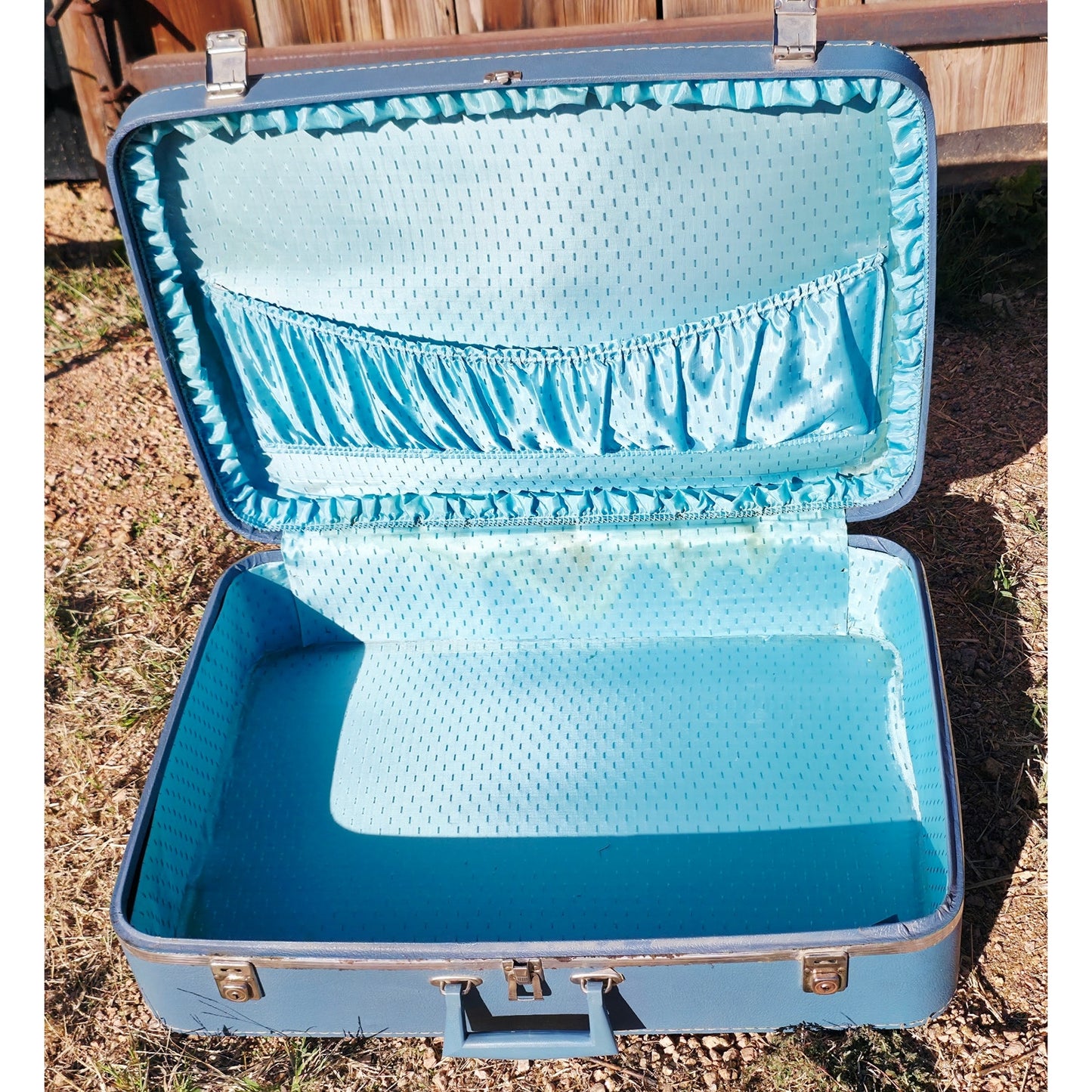 VINTAGE *NEW* 1960's Starflite Blue Hard Shell Luggage Size Large USA