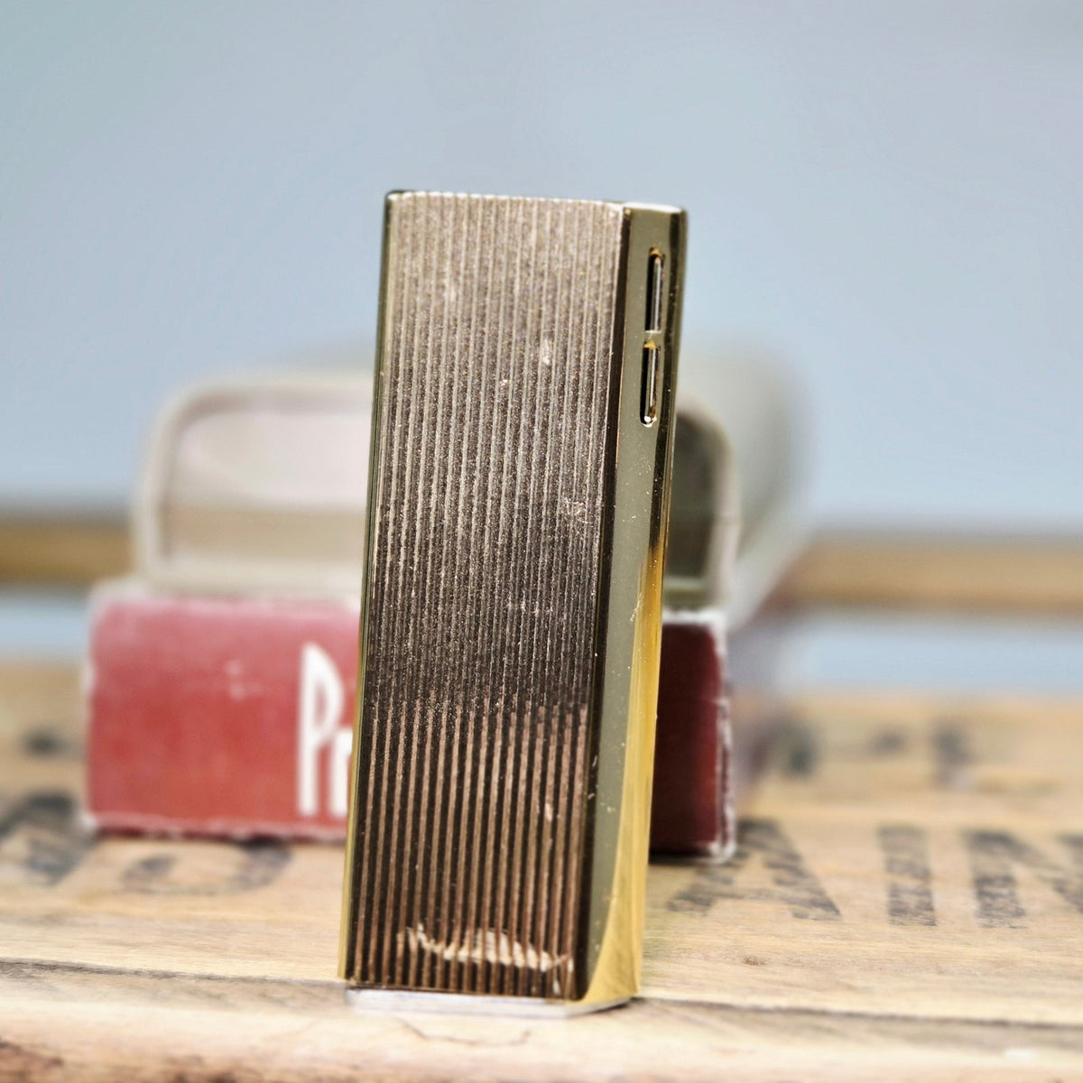 VINTAGE *NEW* 1960's Royal Prima Electronic Butane Lighter