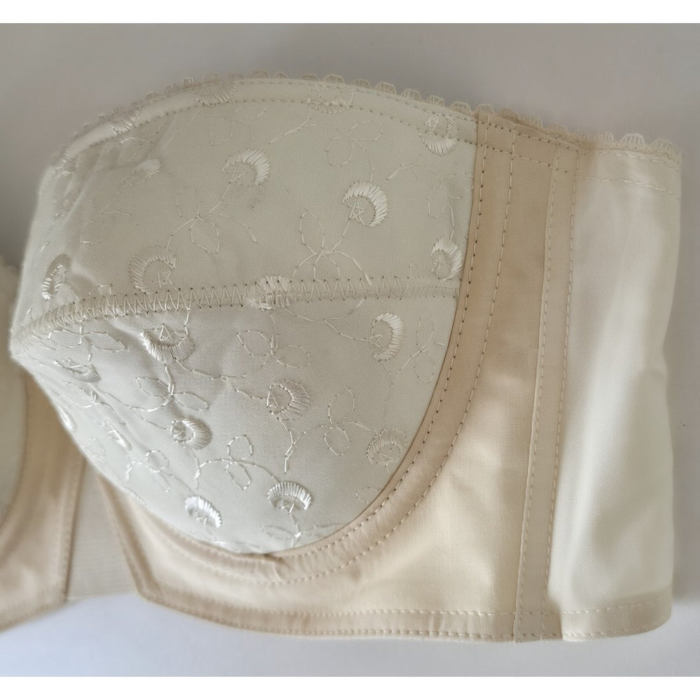 VINTAGE *NEW* 1960's Stephanie Women's Cream Strapless Bra w/Flowers Size 36B