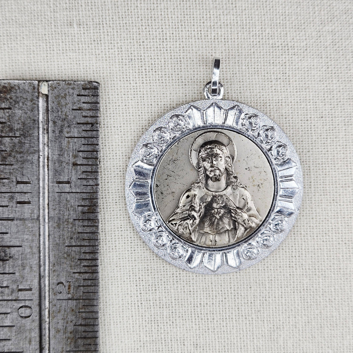 VINTAGE *NEW* 1950's Madonna and Child Silver-Toned Religious Pendant 1.7"