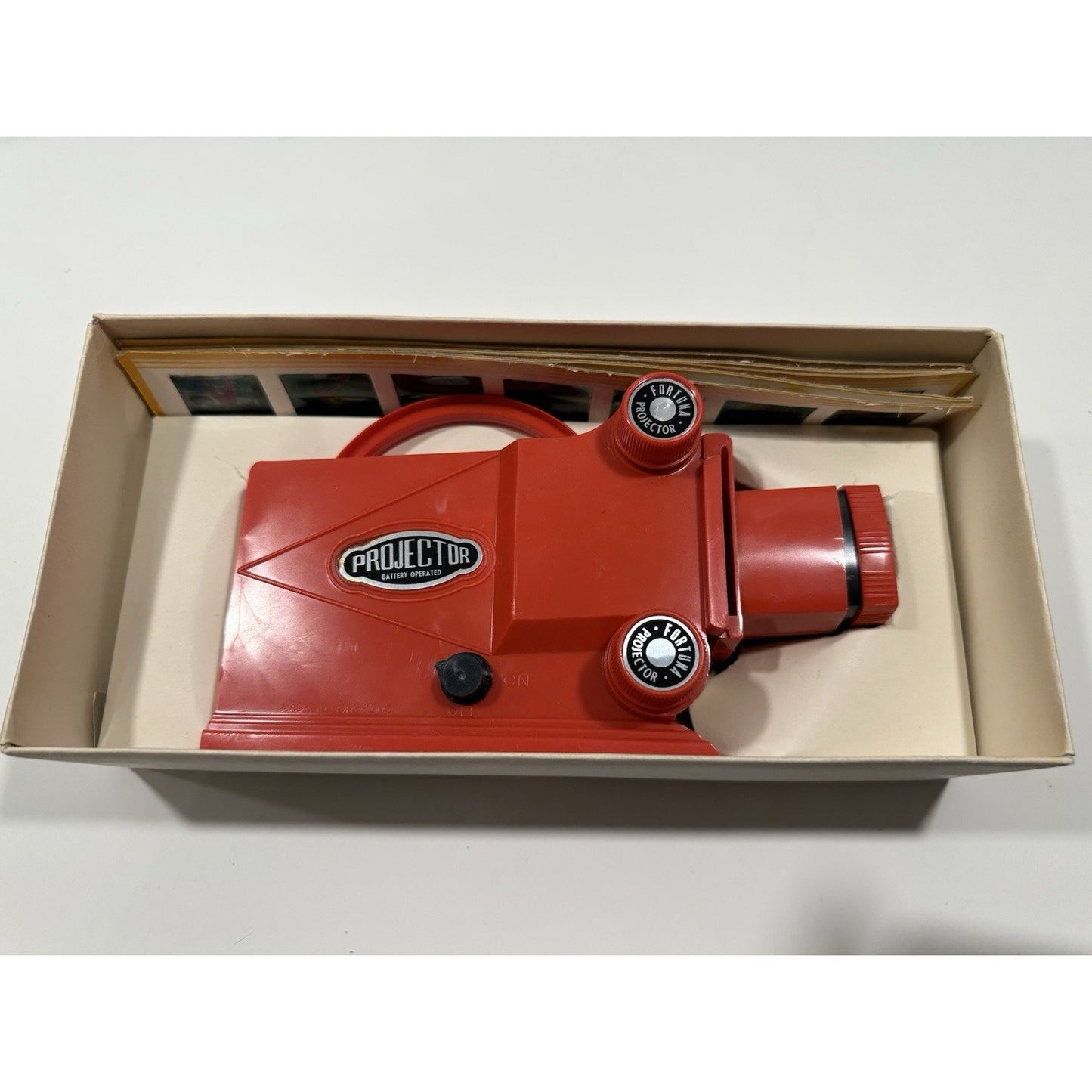 VINTAGE *NEW* 1970's Stellar Battery Operated Slide Plastic Projector