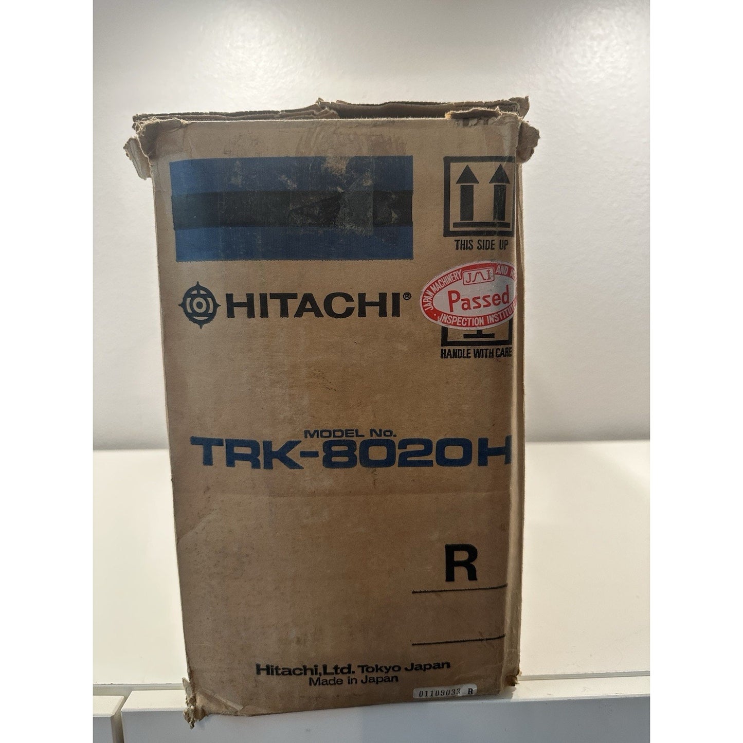 Needs Lovin' - VINTAGE 1980's Hitachi TRK-8020H AM/FM Cassette Stereo Boombox 4 Speaker