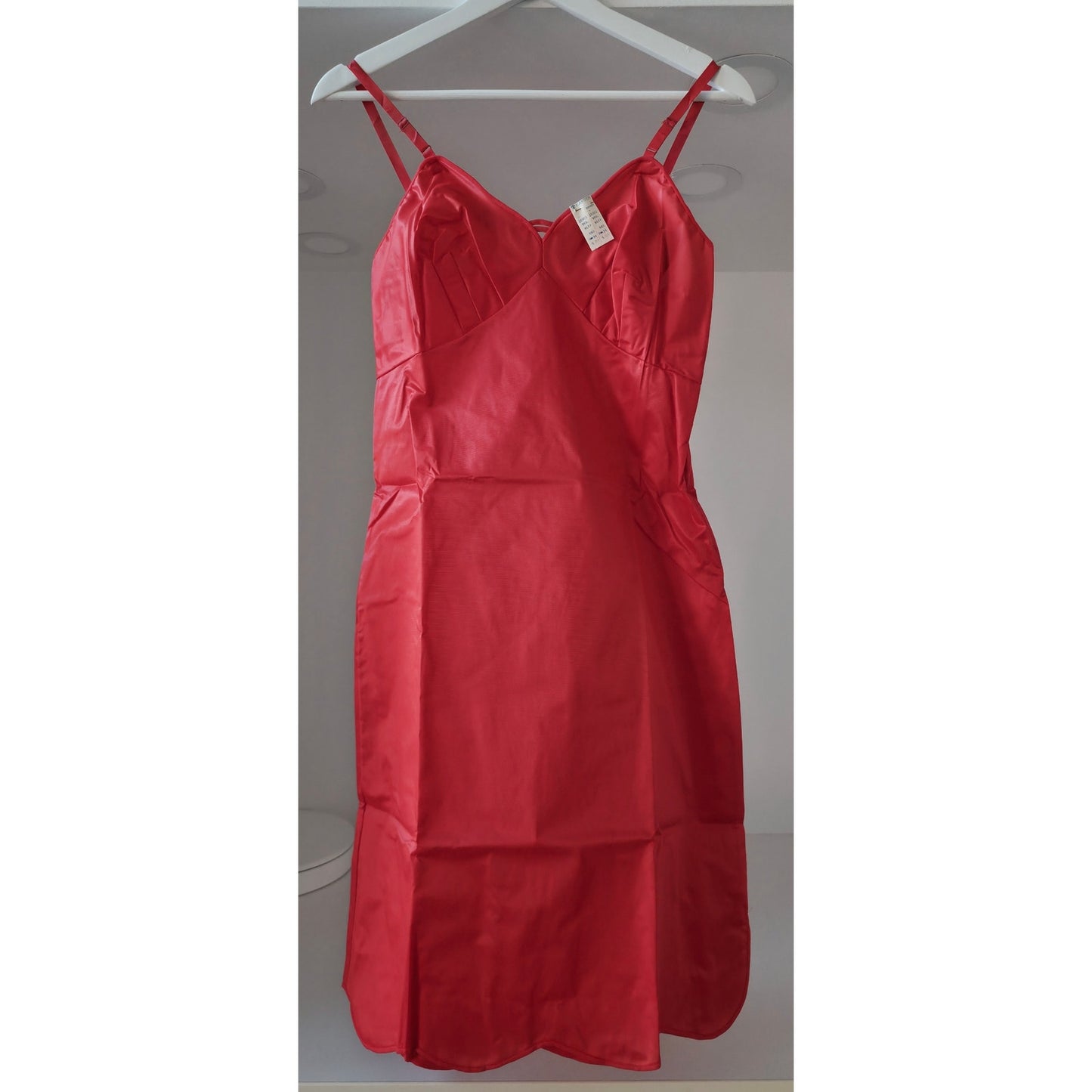 VINTAGE *NEW* 1960's Kayser Women's Red TRICOT Nylon Long Slip Size 34