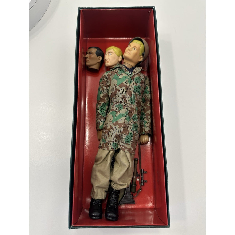 VINTAGE *PRISTINE* The Elite Brigade 12" Action Figure with 3 Heads