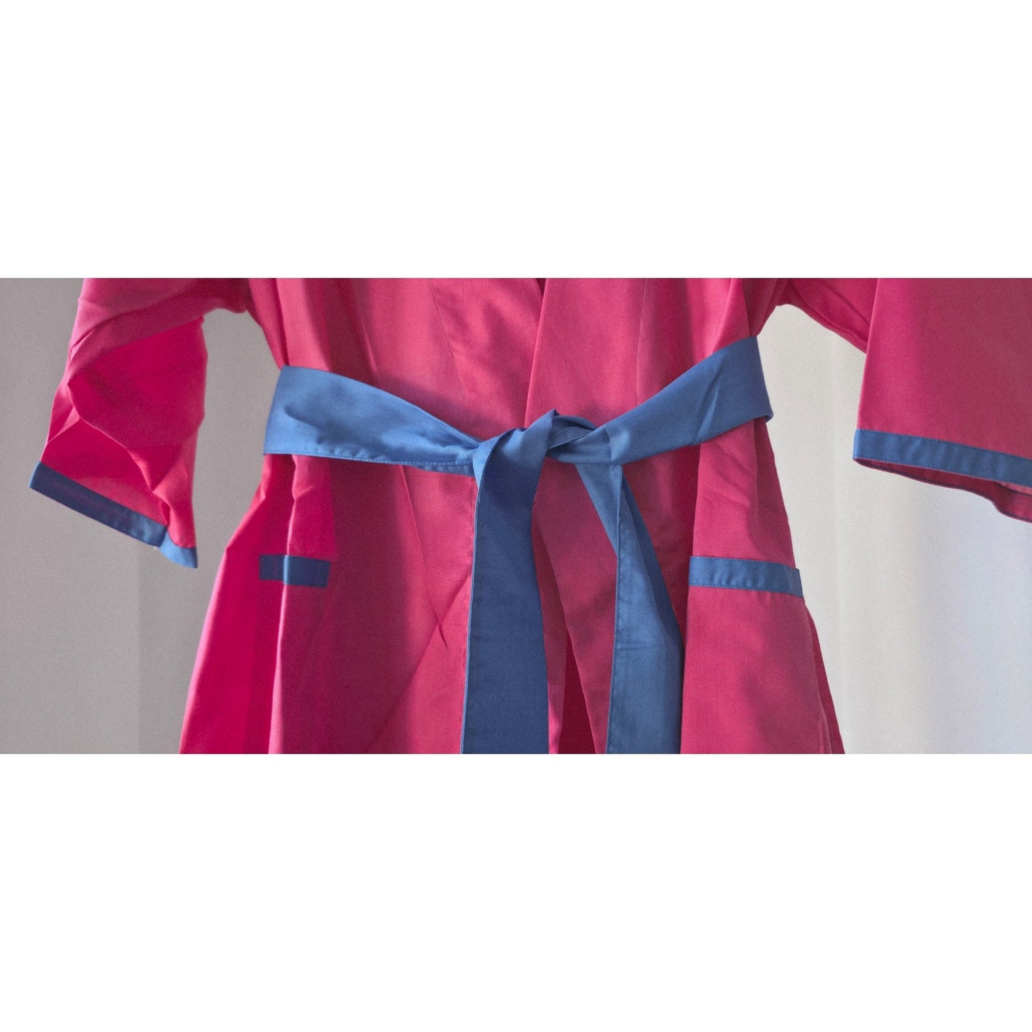 VINTAGE *NEW* 1970's Women's Pink Scrubs | Top & Pants | Kimono w/ Blue Belt Size M