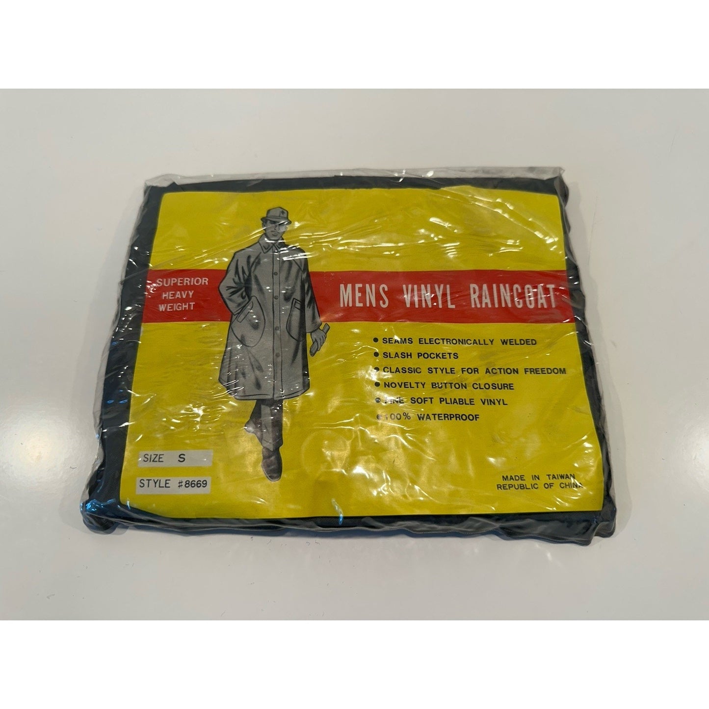VINTAGE *NEW* 1950s Men's Vinyl Raincoat Heavy Weight Button Front - S