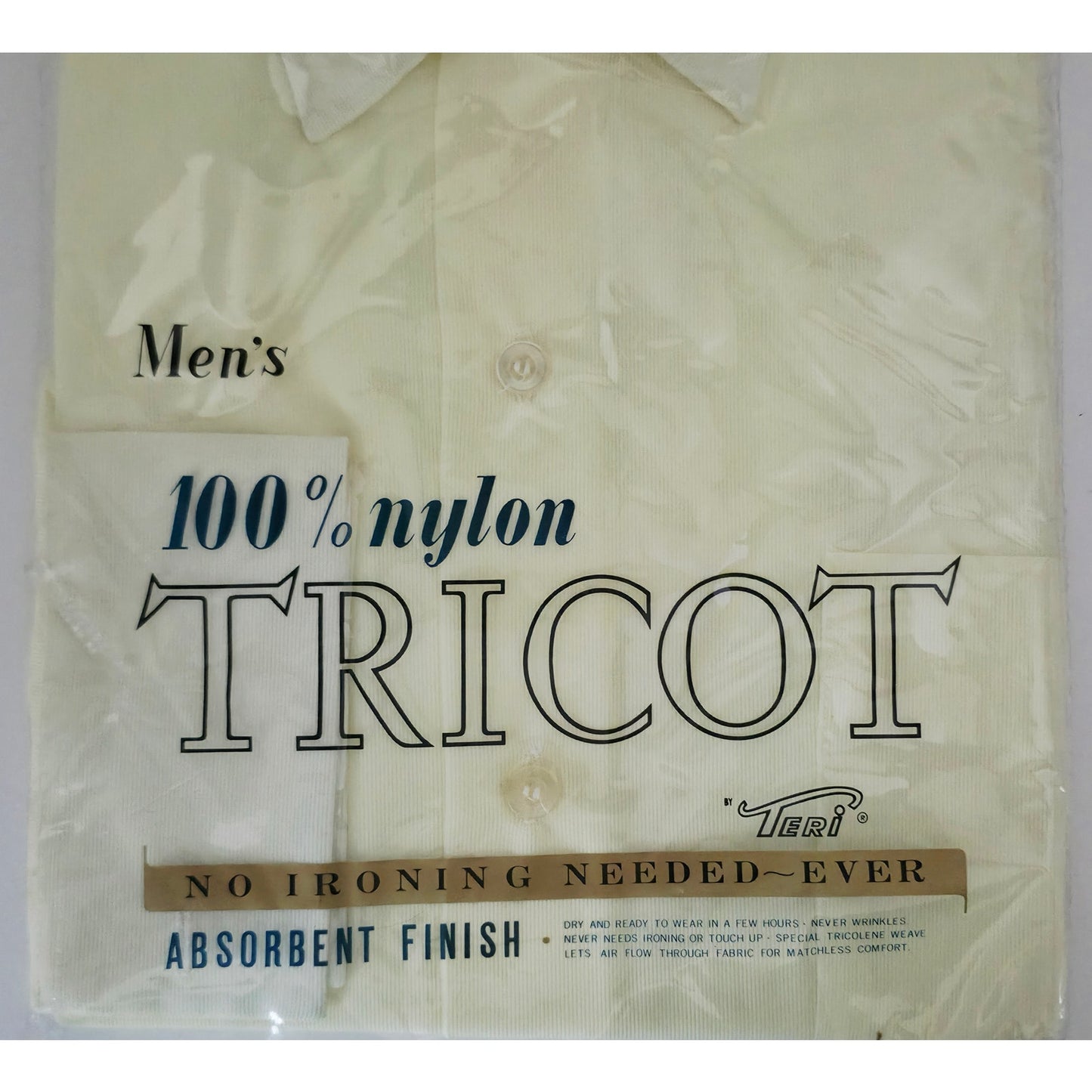 VINTAGE *NEW* 1960's Men's Light Yellow Collared Shirt 100% Nylon TRICOT Size 15.5-33