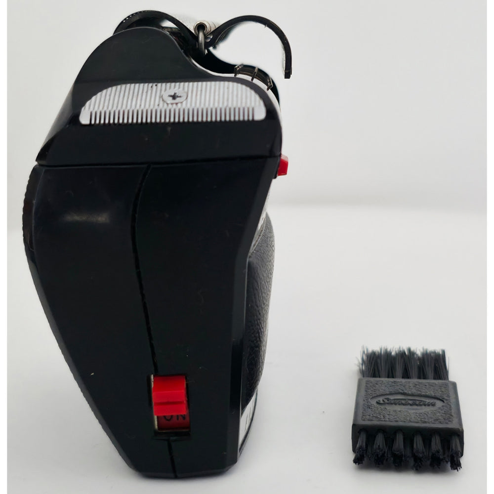 VINTAGE *NEW* 1960's Sunbeam Fastback 727 Rechargeable Shaver in Original Box