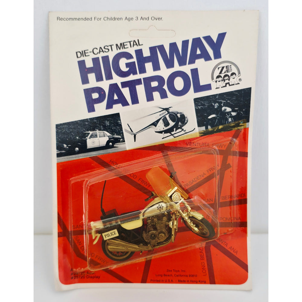 VINTAGE *NEW* 1981 Zee Toys Highway Patrol Motorcycle Die-Cast Toy