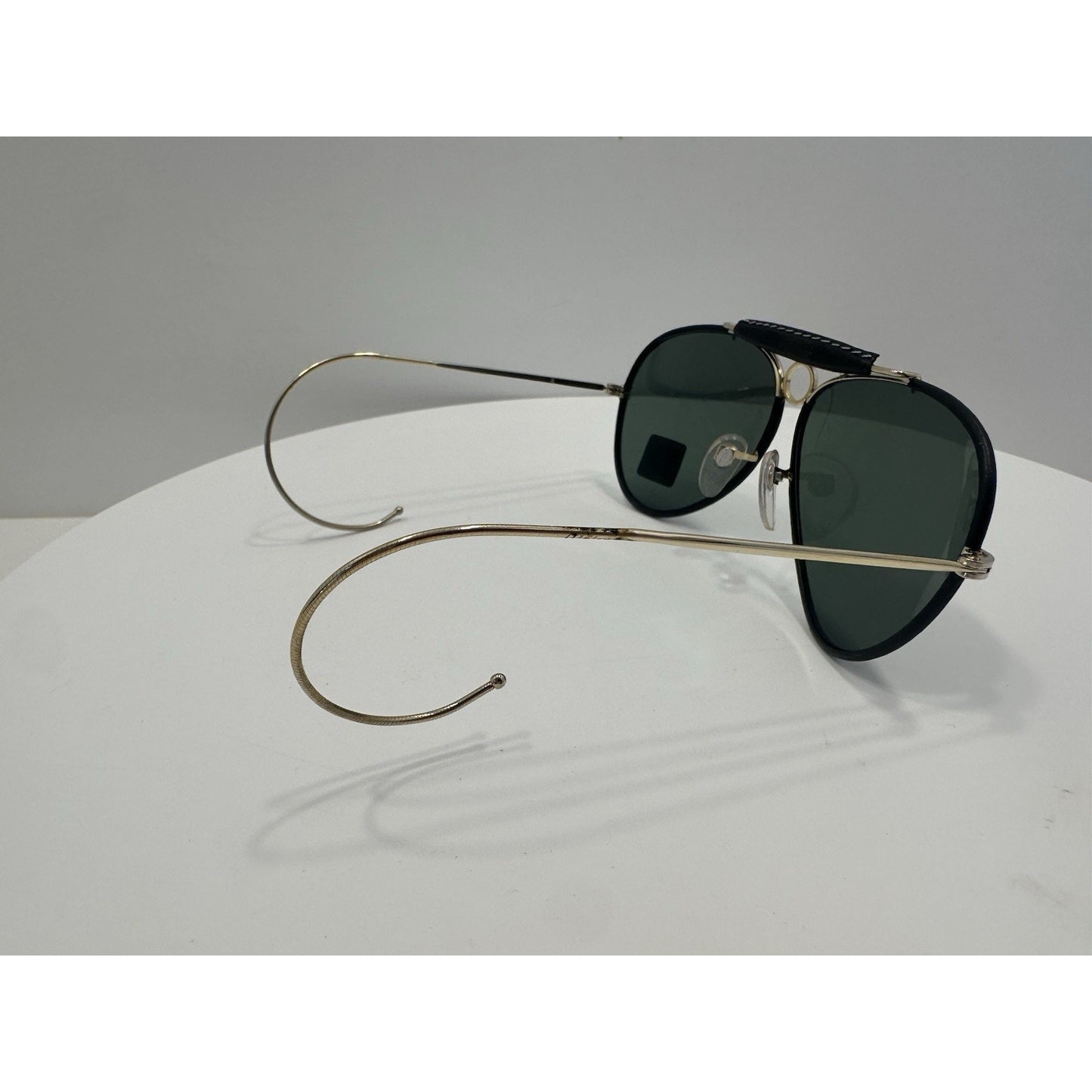 VINTAGE *NEW* 1970's Unisex Gold Aviator Wraparound Sunglasses