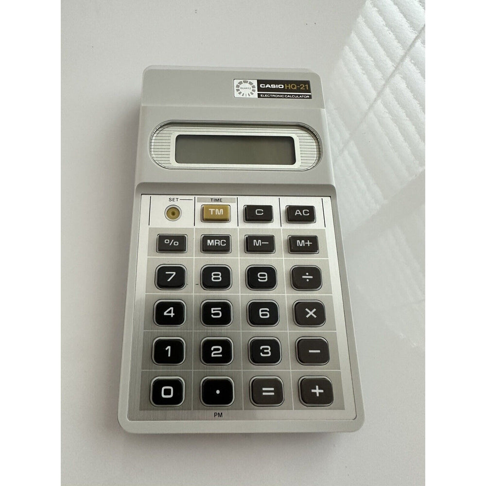 VINTAGE *NEW* Casio HQ-21 Electronic Battery Clock/Calculator