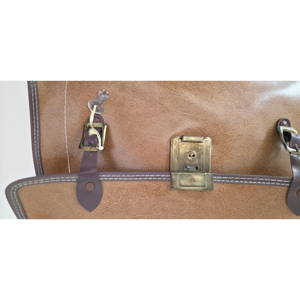 VINTAGE *NEW* 1970's Brown Vinyl Briefcase w/Key Lock Portfolio Bag