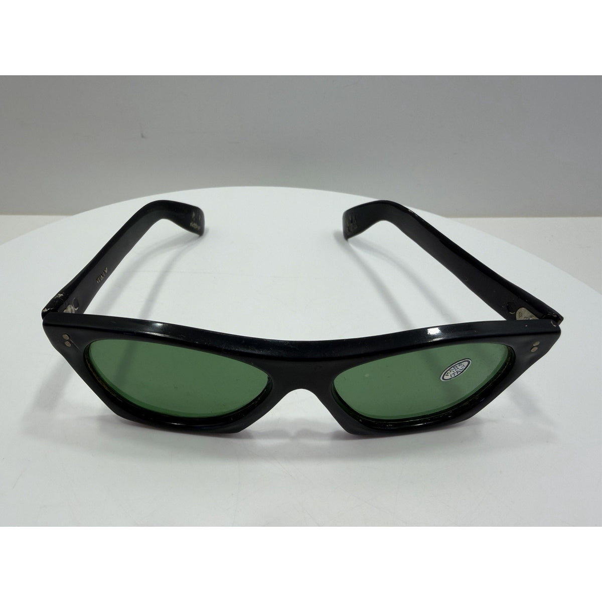 VINTAGE *NEW* 1960's Glam Unisex Sunglasses Black Frame/Green Lens ITALY