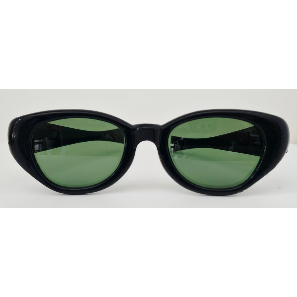 VINTAGE *NEW* 1970's Glam Unisex Black Frame with Green Lens Sunglasses