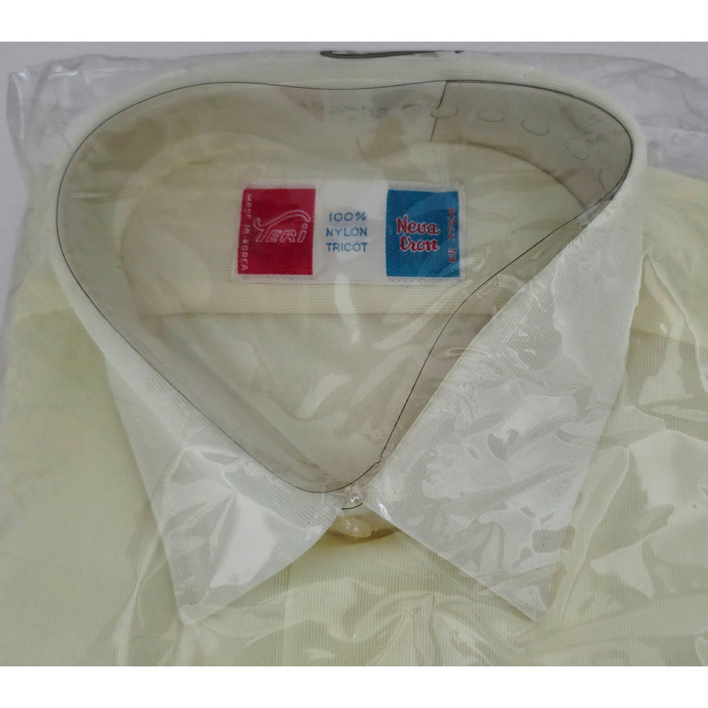 VINTAGE *NEW* 1960's Men's Light Yellow Collared Shirt 100% Nylon TRICOT Size 15.5-33