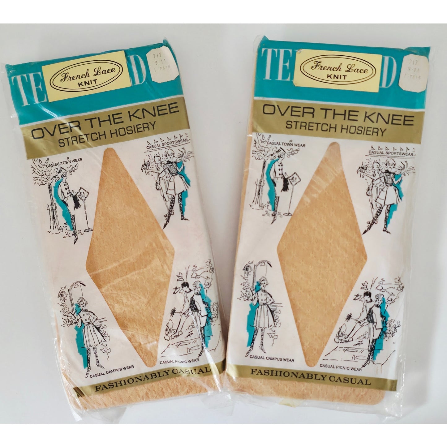 VINTAGE *NEW* 1960's French Lace Over Knee Stretch Hosiery Beige Size 9-11 Set 2