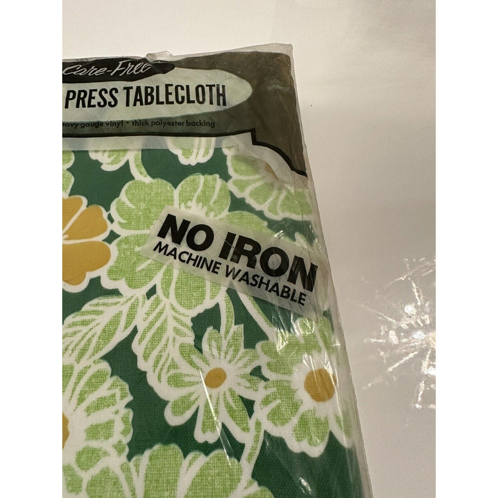 VINTAGE *NEW* Majestic Tablecloth 52"X52" Floral Permanent Press