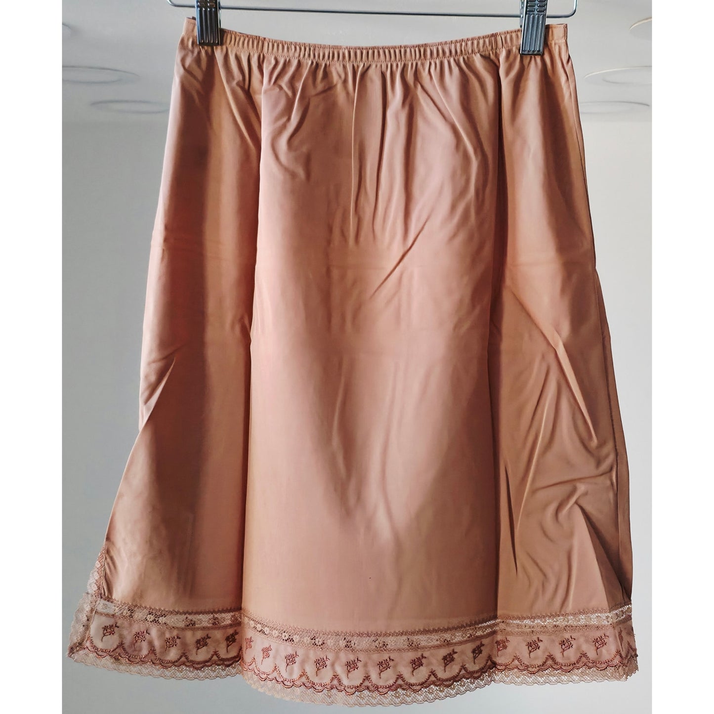 VINTAGE *NEW* 1960's Kayser Women's Coffee w/Flowers Lace Trim Half Slip Size S