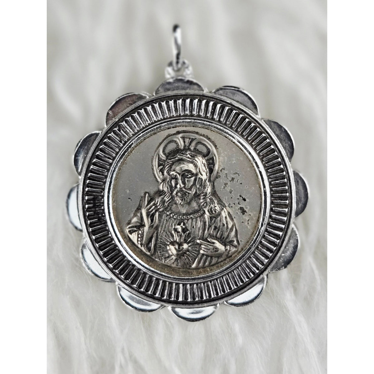 VINTAGE *NEW* 1950's Miraculous Medal Mary Silver-Toned Pendant W Germany