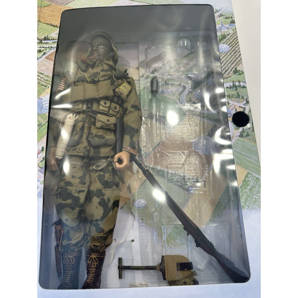 VINTAGE *NEW* The Ultimate Soldier '99 82nd Airborne Division Pathfinder Normandy Figure
